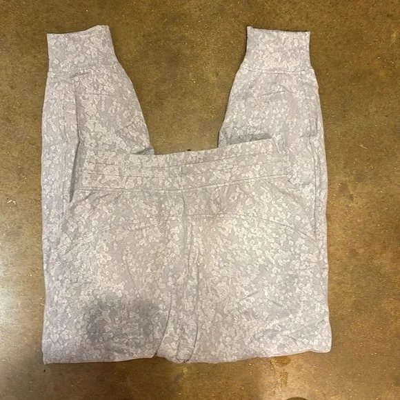 Lululemon Ready to Rulu Classic-Fit High-Rise Jogger Full length - Picture 8 of 9